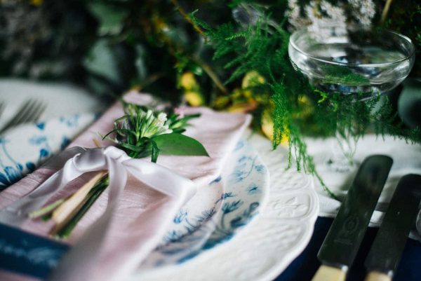 A photograph of the gorgeous place setting by box cox cornwall wedding eeek!