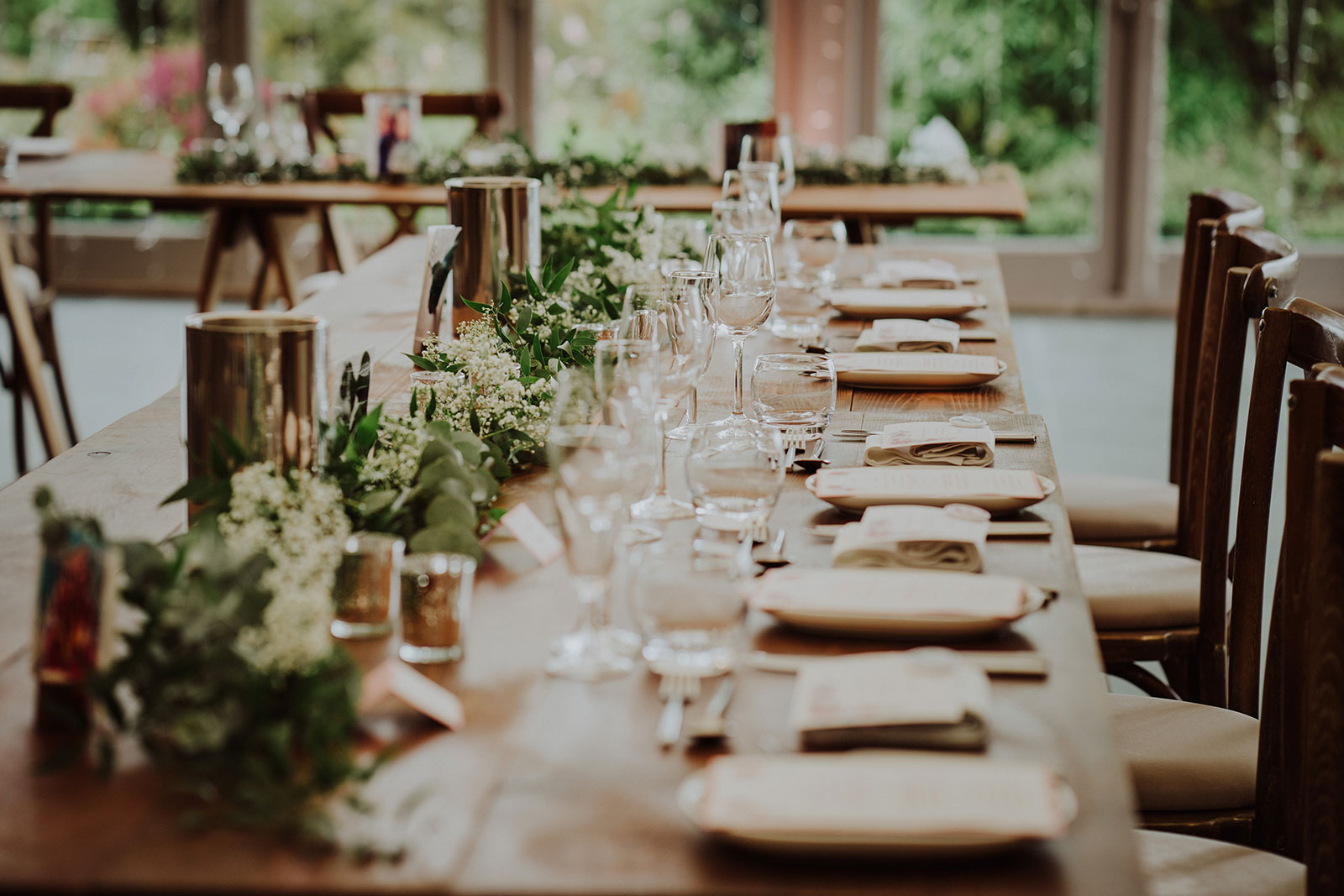 Traditional top table outlet wedding layout